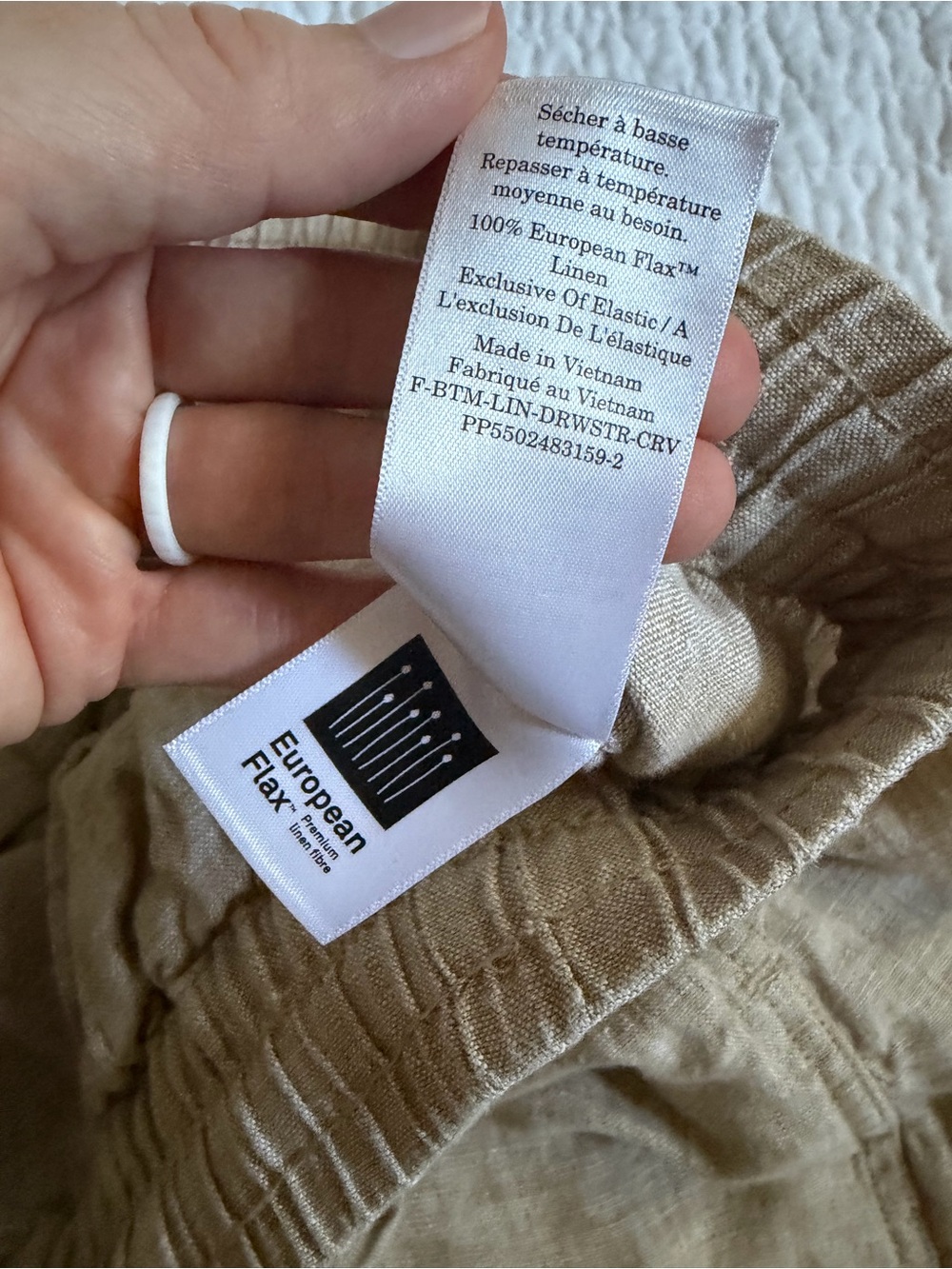 Everlane Cargo Curve Pant in Flax. Size M. - Picture 7 of 8